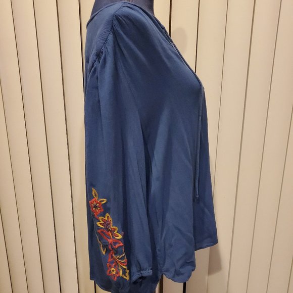 St. John's Bay Blue Boho V-Neck Tunic Top Flower Embroidery Women's Size 2X - Picture 2 of 12